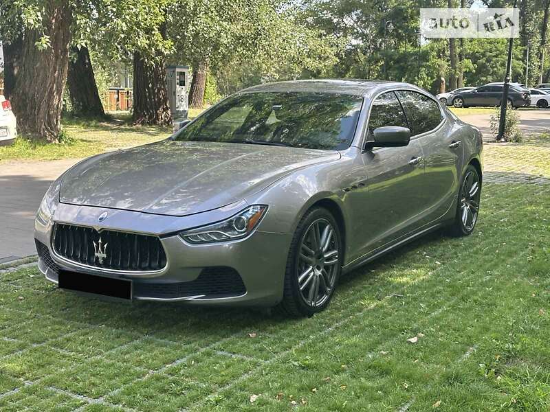 2014 maserati ghibli