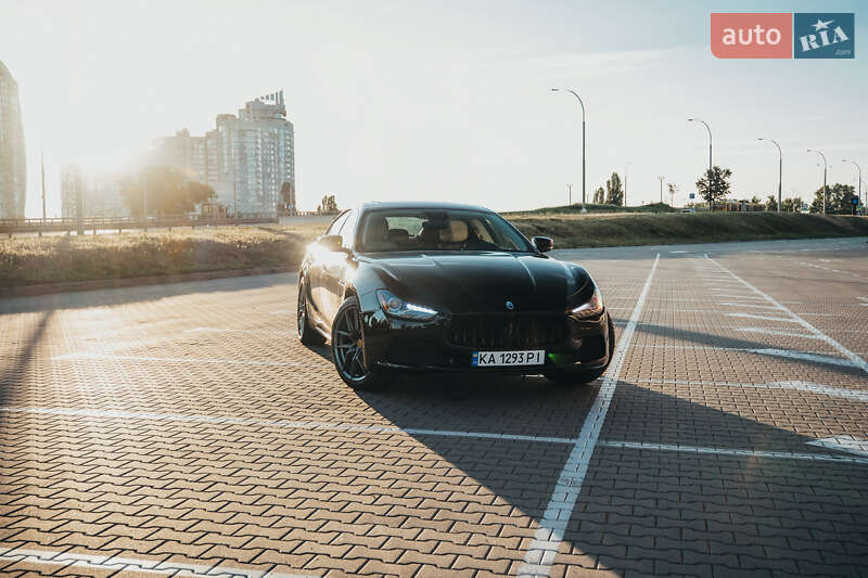 2017 maserati ghibli