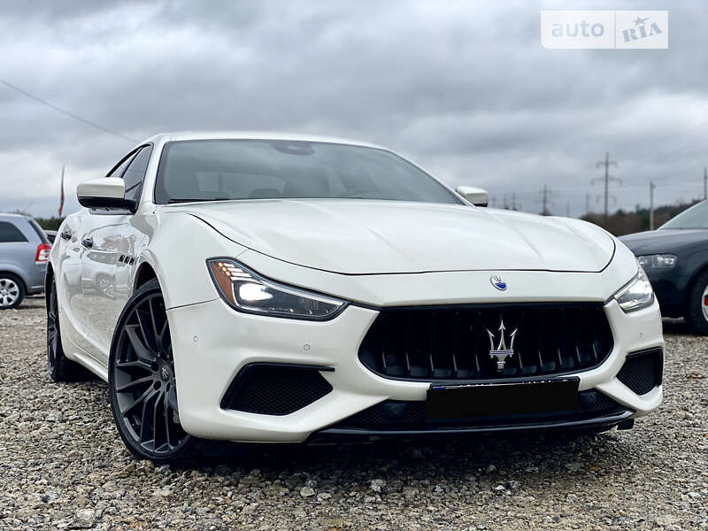 2017 maserati ghibli