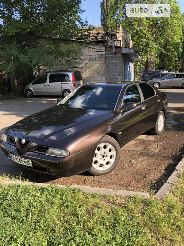 1998 alfa-romeo 166