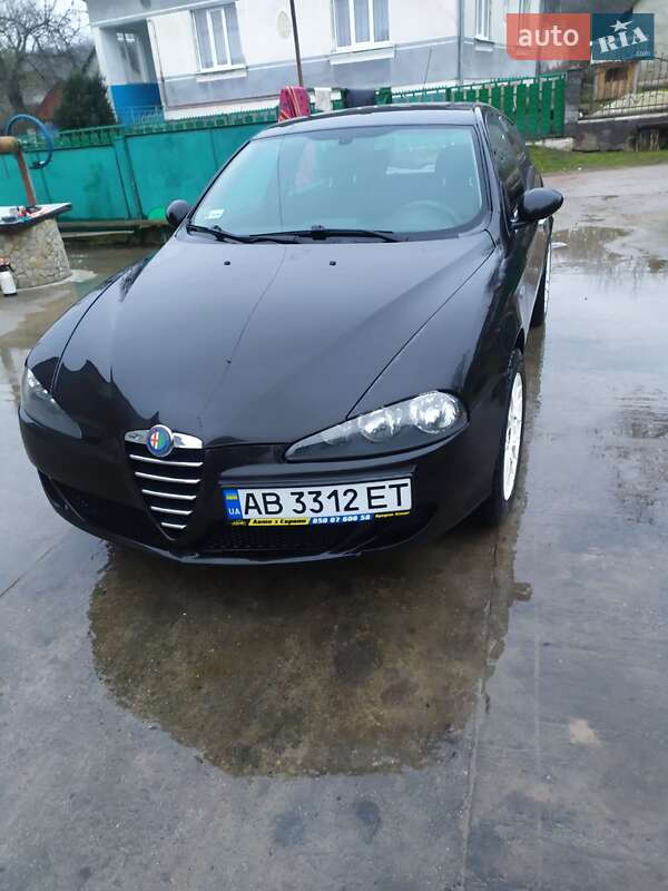2005 alfa-romeo 147