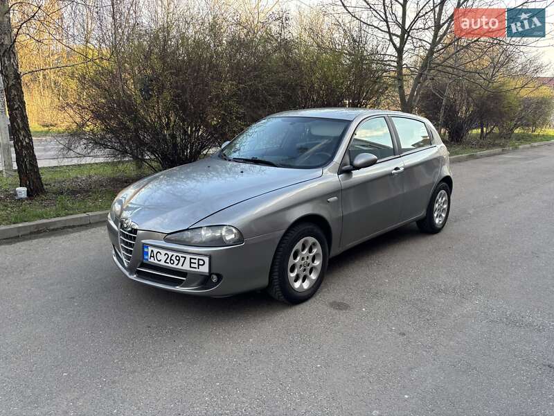 2008 alfa-romeo 147