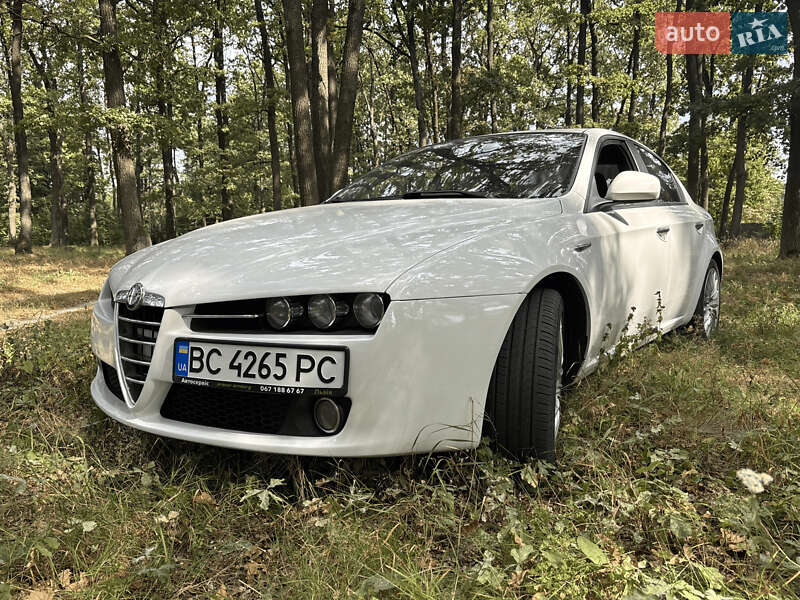 2011 alfa-romeo 159