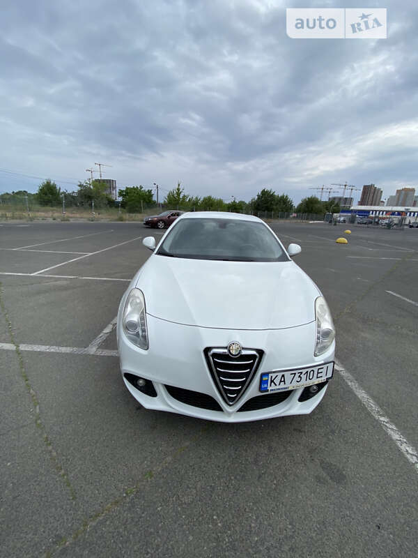 2012 alfa-romeo giulietta