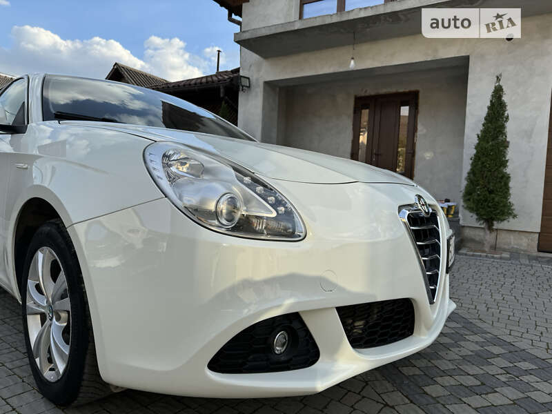 2013 alfa-romeo giulietta