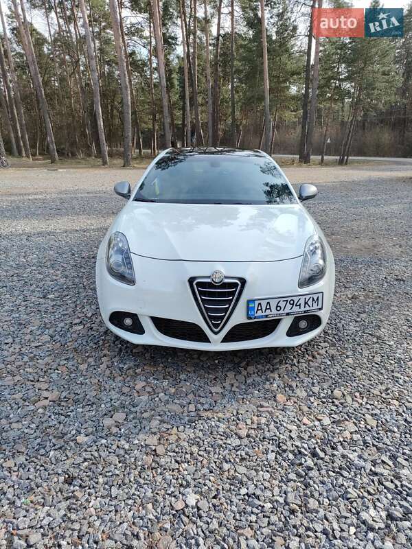 2013 alfa-romeo giulietta