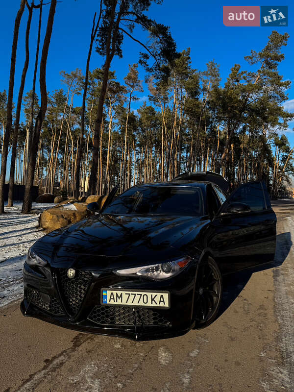 2016 alfa-romeo giulia