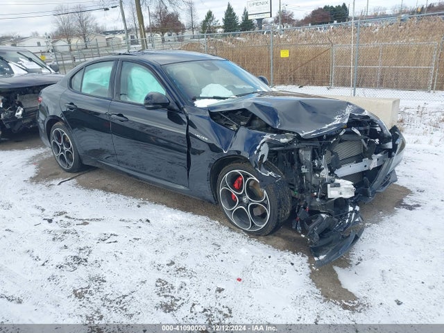 2022 alfa-romeo giulia