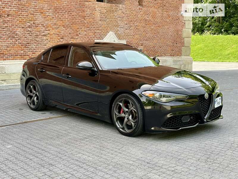 2019 alfa-romeo giulia