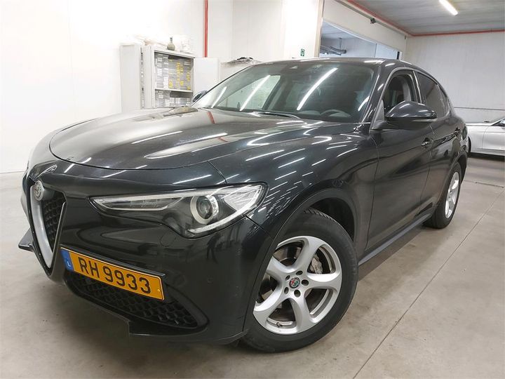 2019 alfa-romeo stelvio