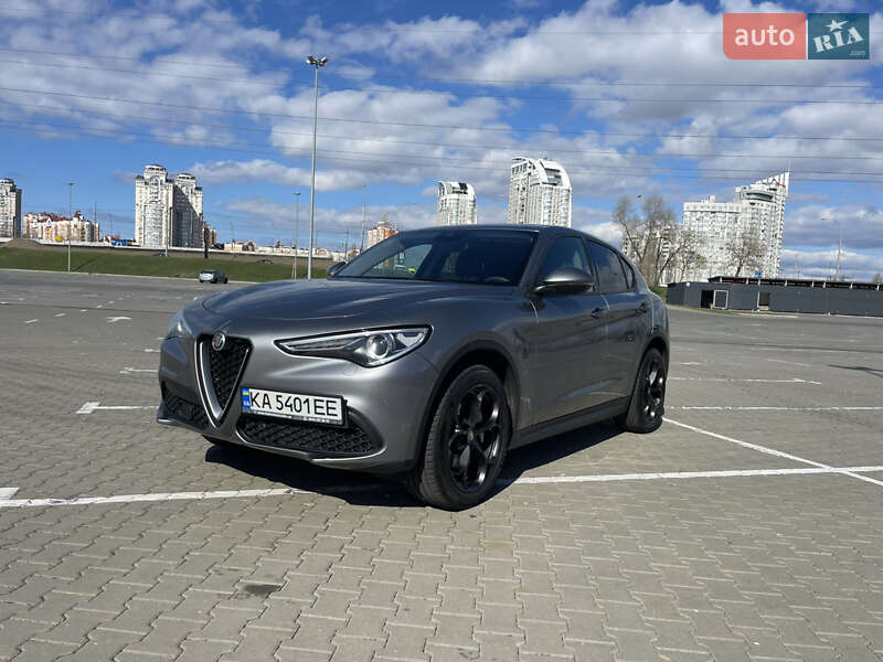 2019 alfa-romeo stelvio