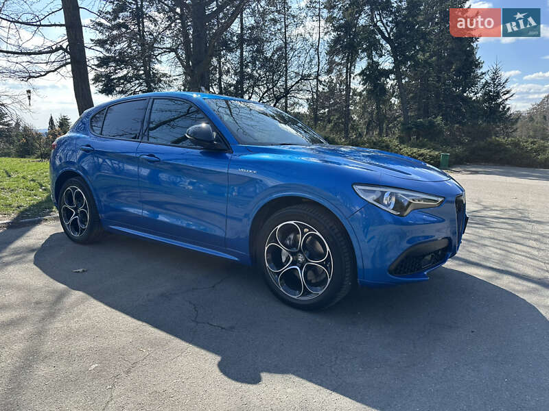 2022 alfa romeo stelvio