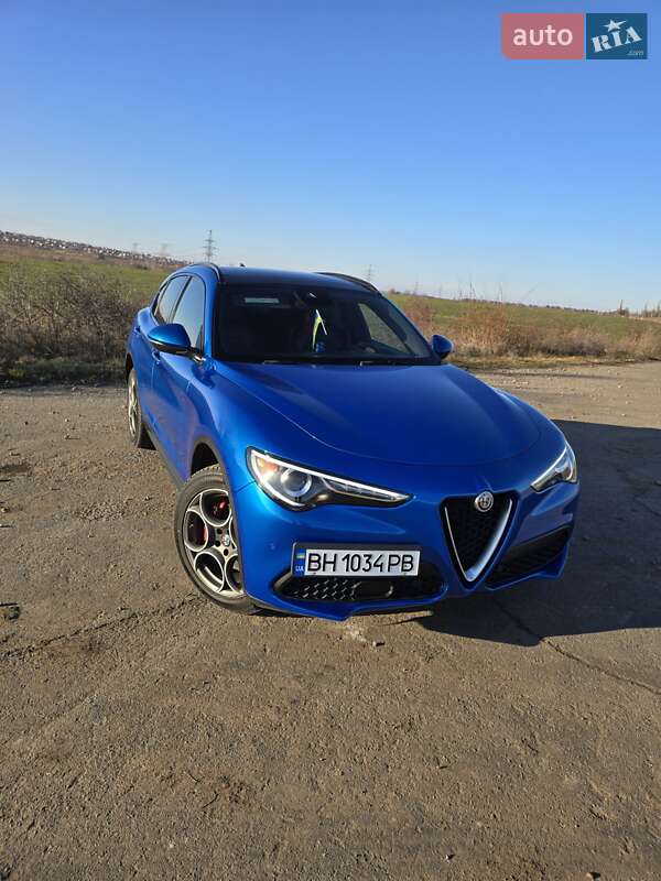 2017 alfa-romeo stelvio