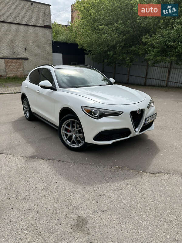 2017 alfa-romeo stelvio