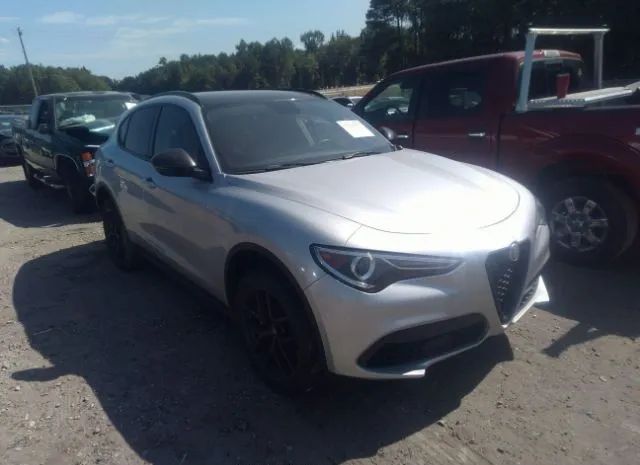 2019 alfa-romeo stelvio