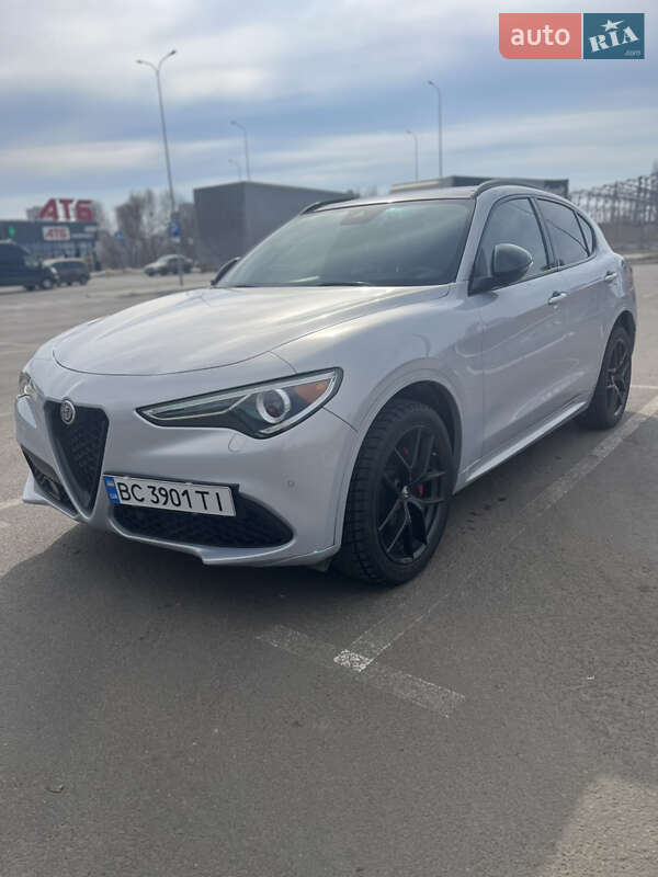 2020 alfa-romeo stelvio