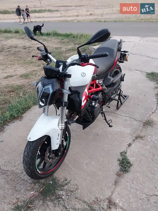 2020 benelli tnt-302s