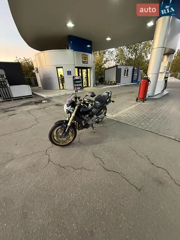 2005 honda pc 36