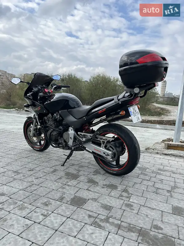 2002 honda hornet 600