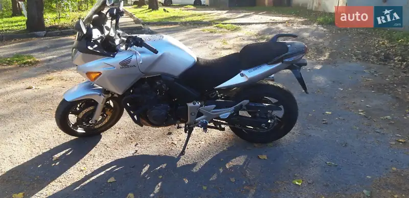 2005 honda cbf 600