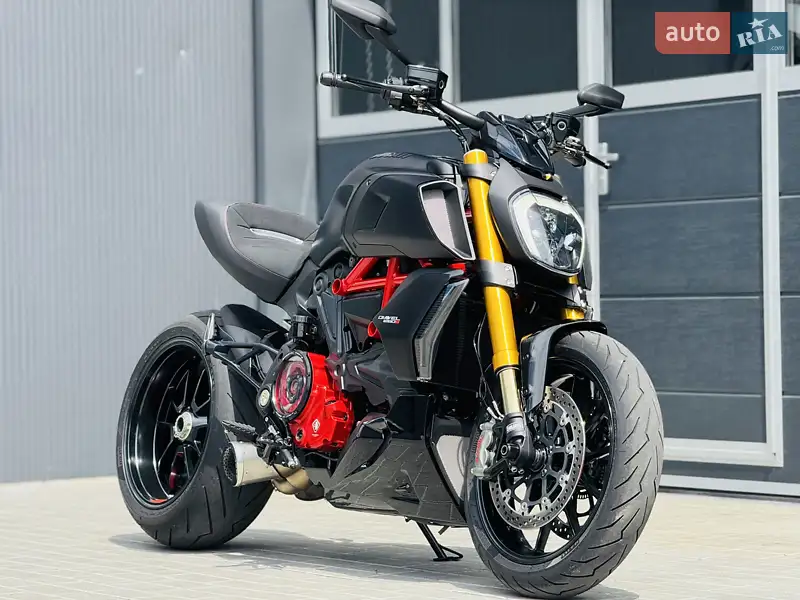 2022 ducati diavel 1260