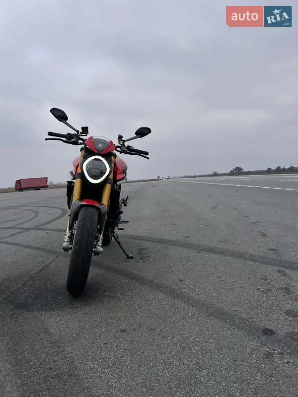 2023 ducati monster