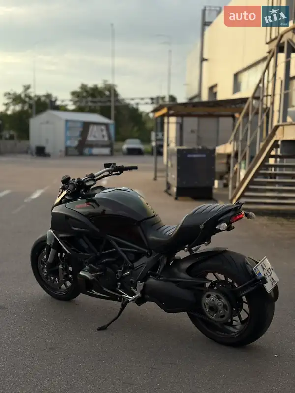 2014 ducati diavel s