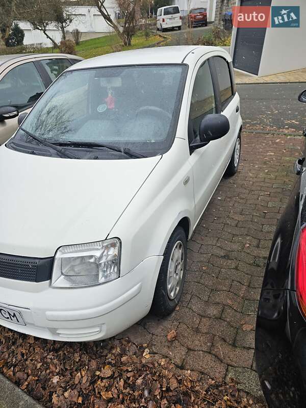 2011 fiat panda
