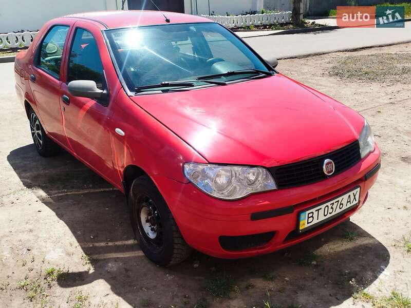 2011 fiat albea