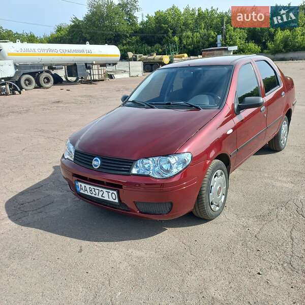 2011 fiat albea