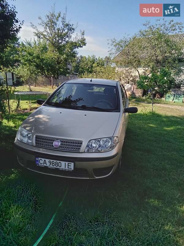 2008 fiat punto