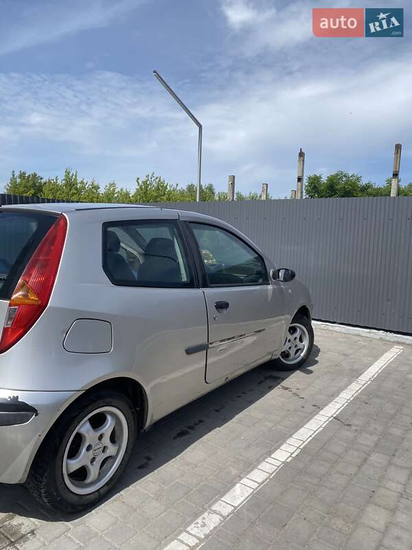 2002 fiat punto
