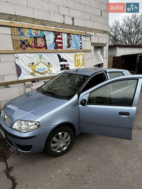 2010 fiat punto