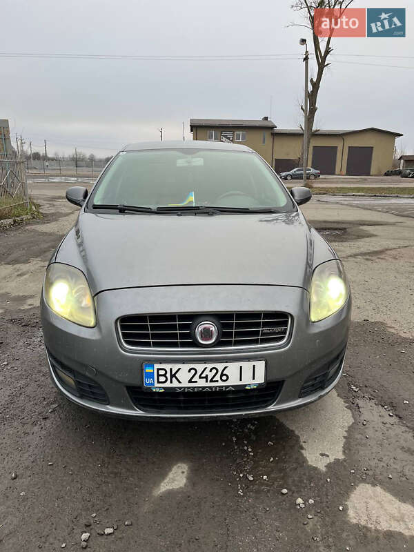 2009 fiat croma
