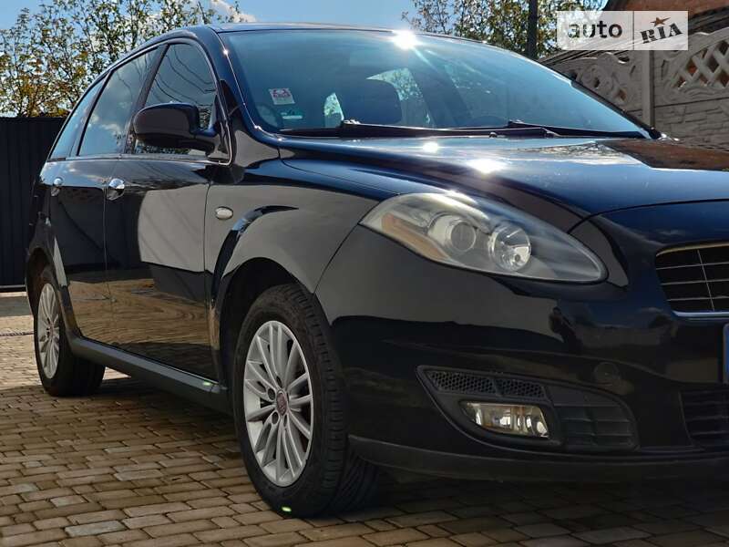 2010 fiat croma