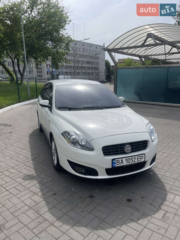 2010 fiat croma