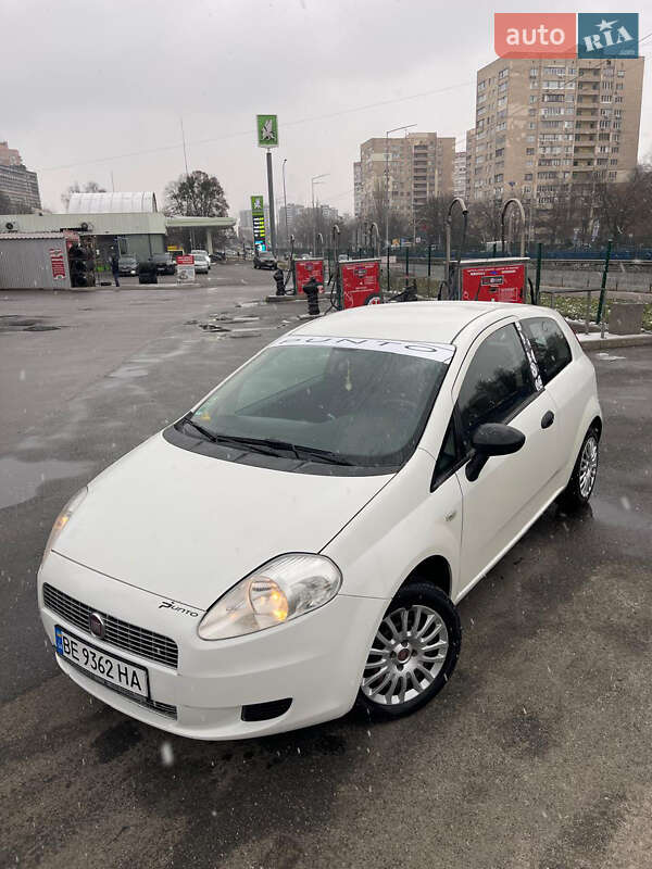 2009 fiat punto