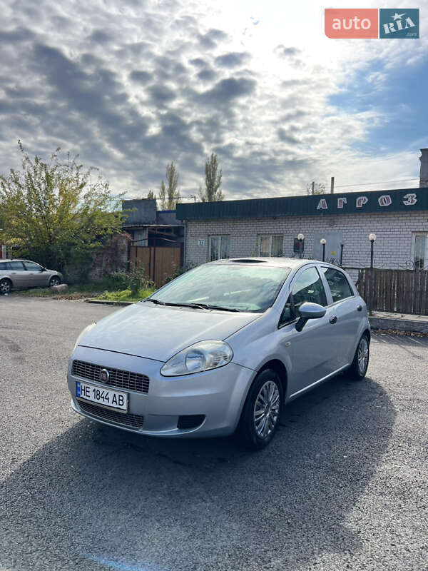 2009 fiat punto