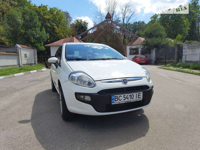 2010 fiat punto