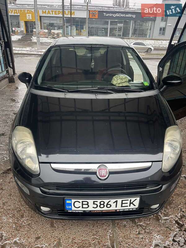 2010 fiat punto