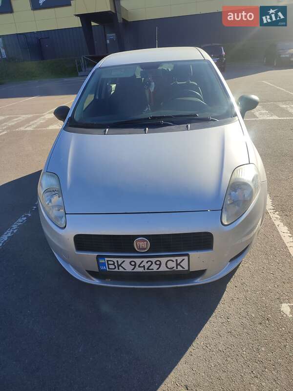 2010 fiat punto