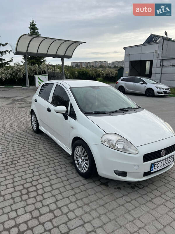 2010 fiat punto