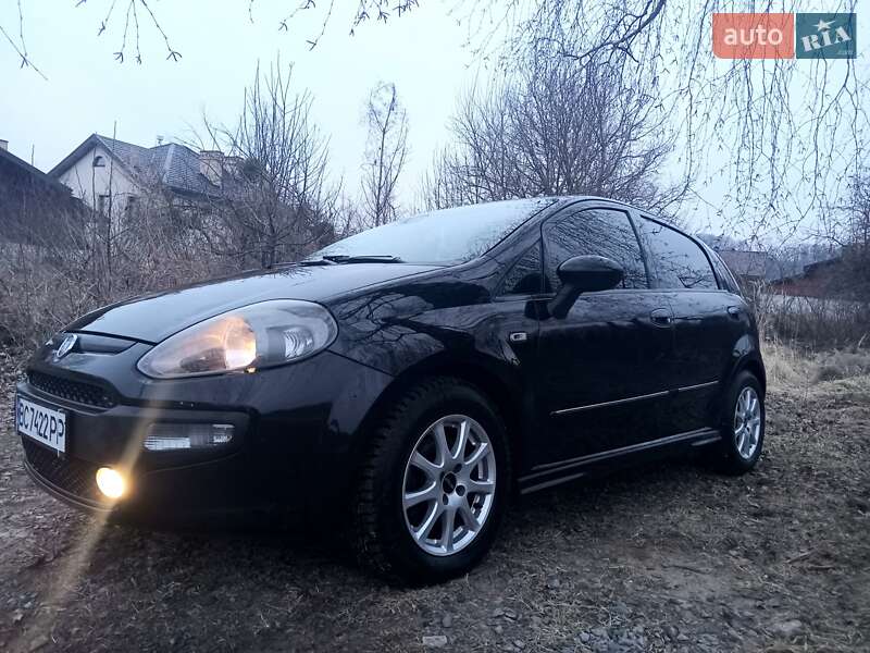 2010 fiat punto