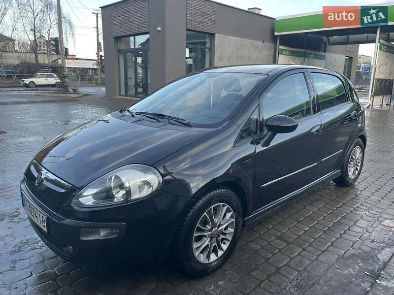 2011 fiat punto