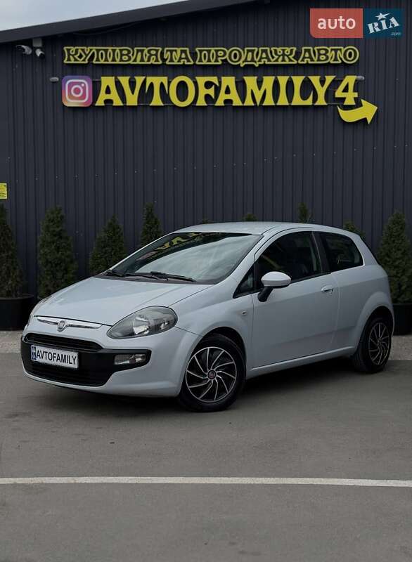 2011 fiat punto