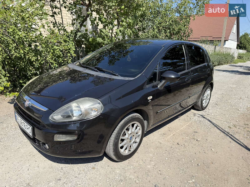 2011 fiat punto