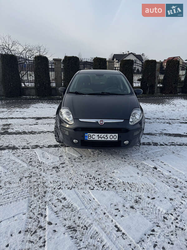2011 fiat grande punto