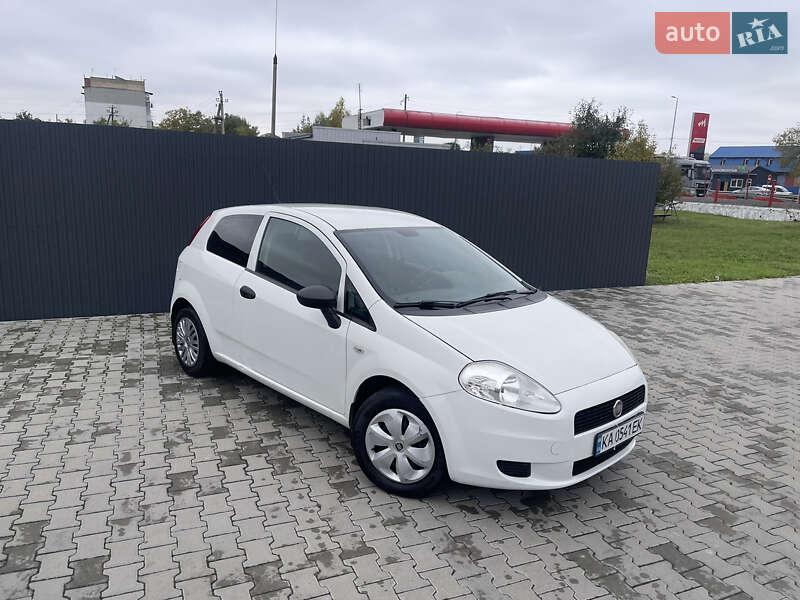 2011 fiat punto