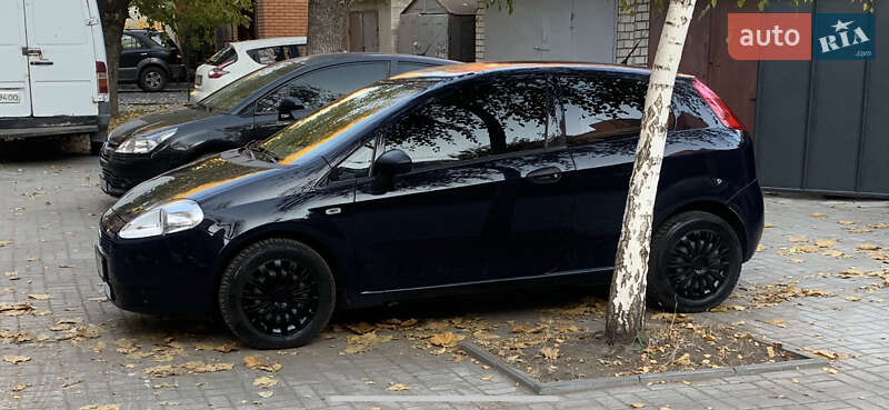 2011 fiat punto