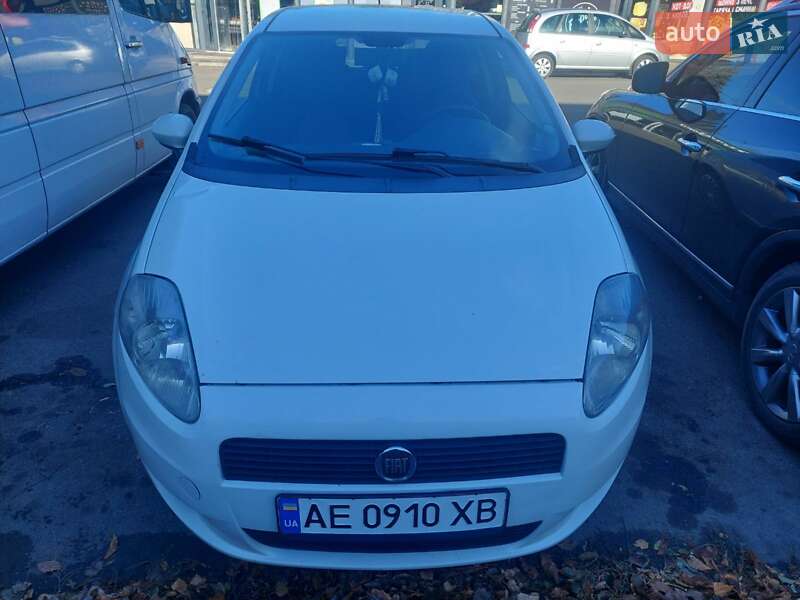 2011 fiat punto